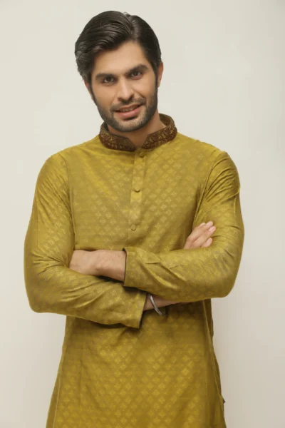 Kurta for men - Mens Kurta - Kurta Pajama - Men in Kurta